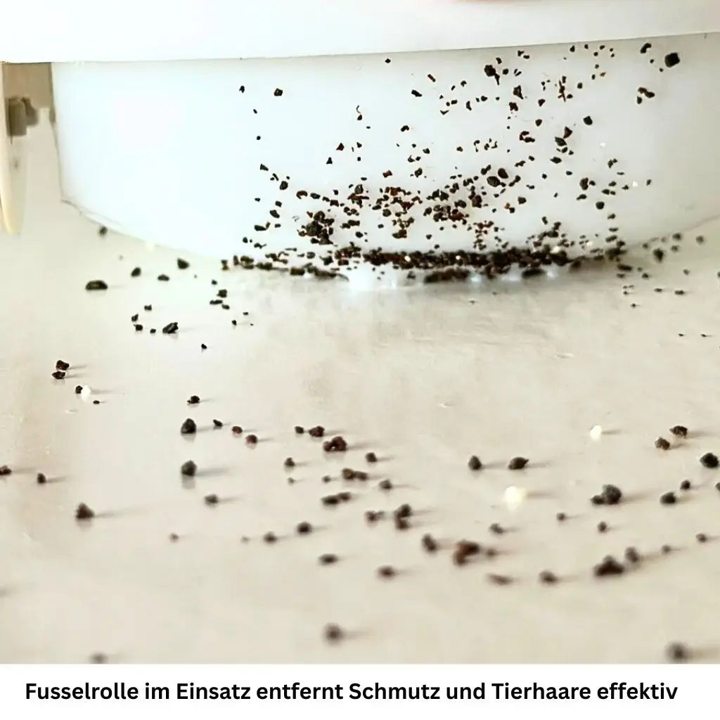 Starke Haftung sichtbar – Schmutz bleibt an der Rolle kleben