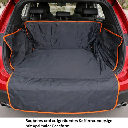Sauberer Kofferraum beim Transport deines Hundes